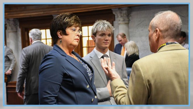 Intern PowerPoint - intern - 130
