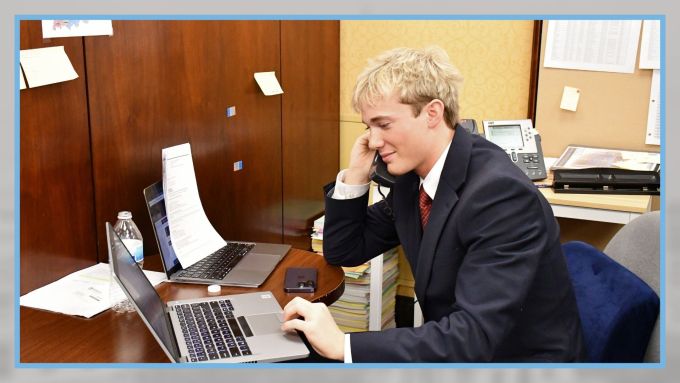 Intern PowerPoint - intern - 131